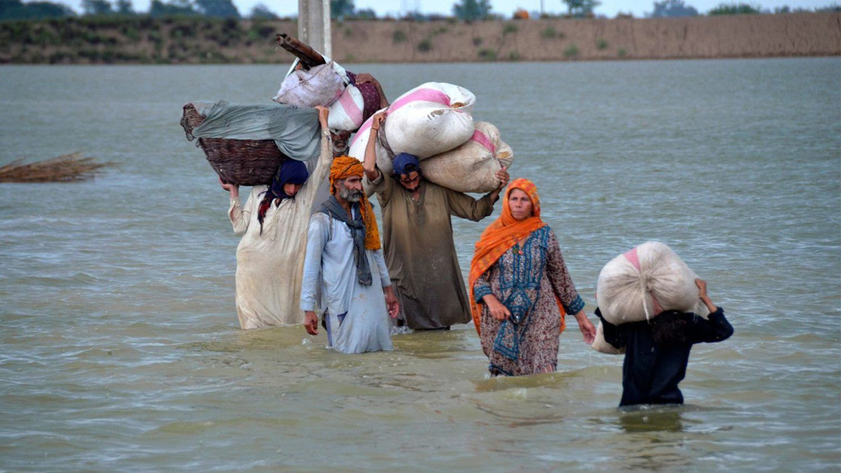 Pakistan appeals to world for aid amid flood crisis